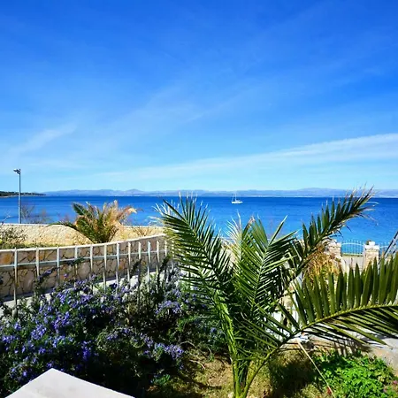 Holiday home Schoenes Direkt Am